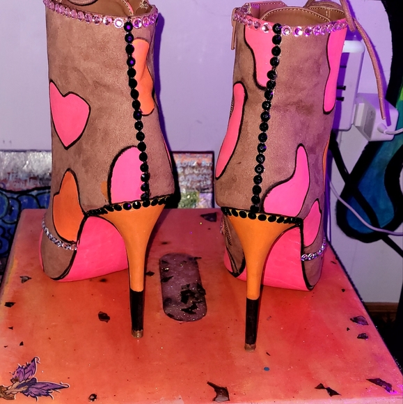 High Heel Boots - Picture 1 of 4
